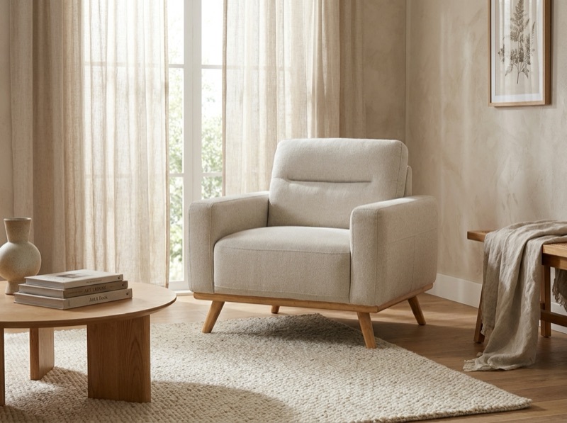 Suave Alicia armchair rendered into a living room